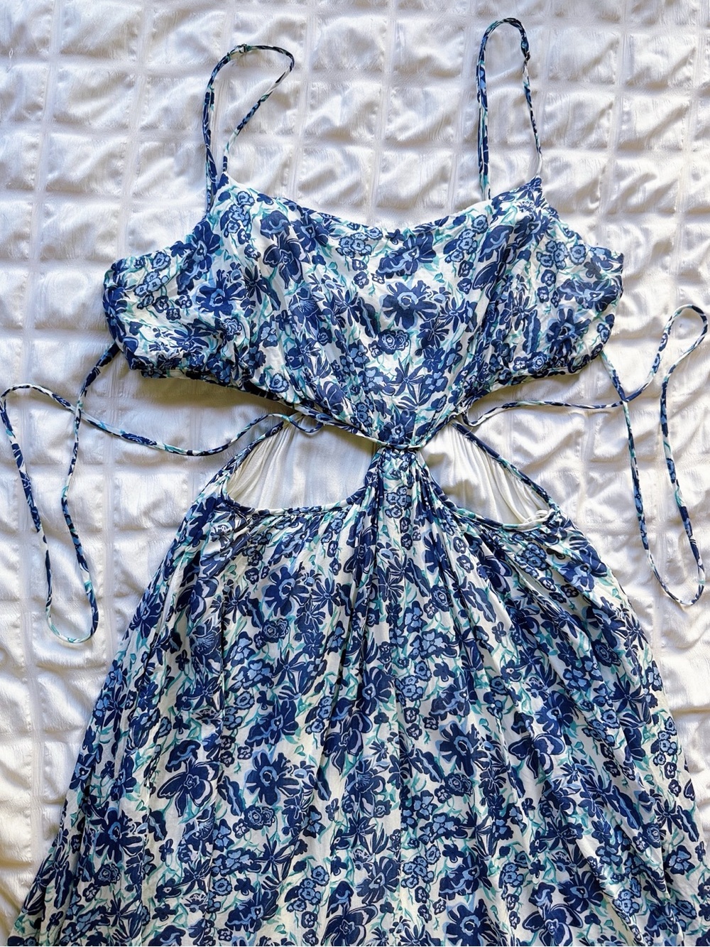 Astr Blue Maxi Dress with Floral Print and Cut Out - Picture 2 of 6